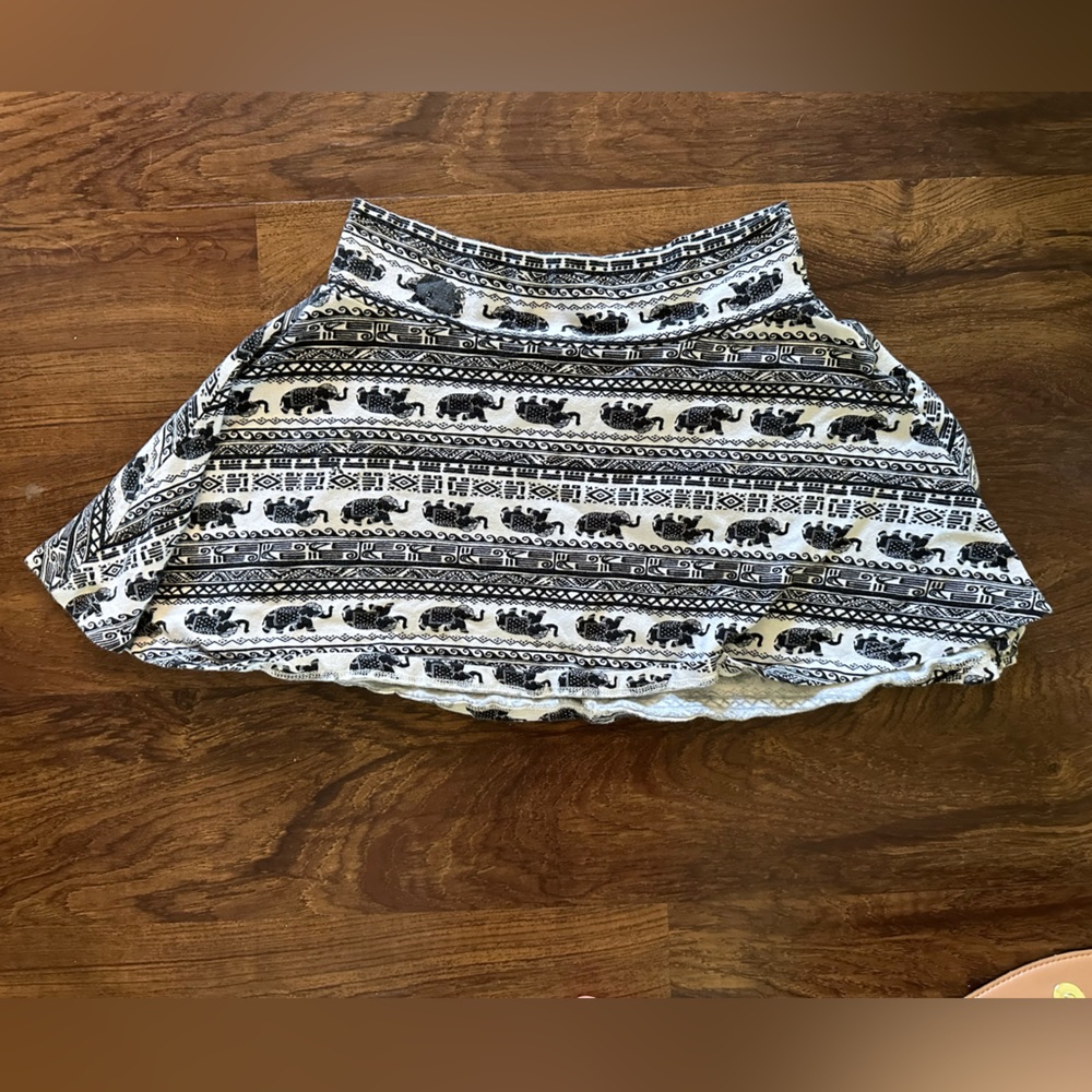 💜- Juniors Elephant Mini Skirt - XS